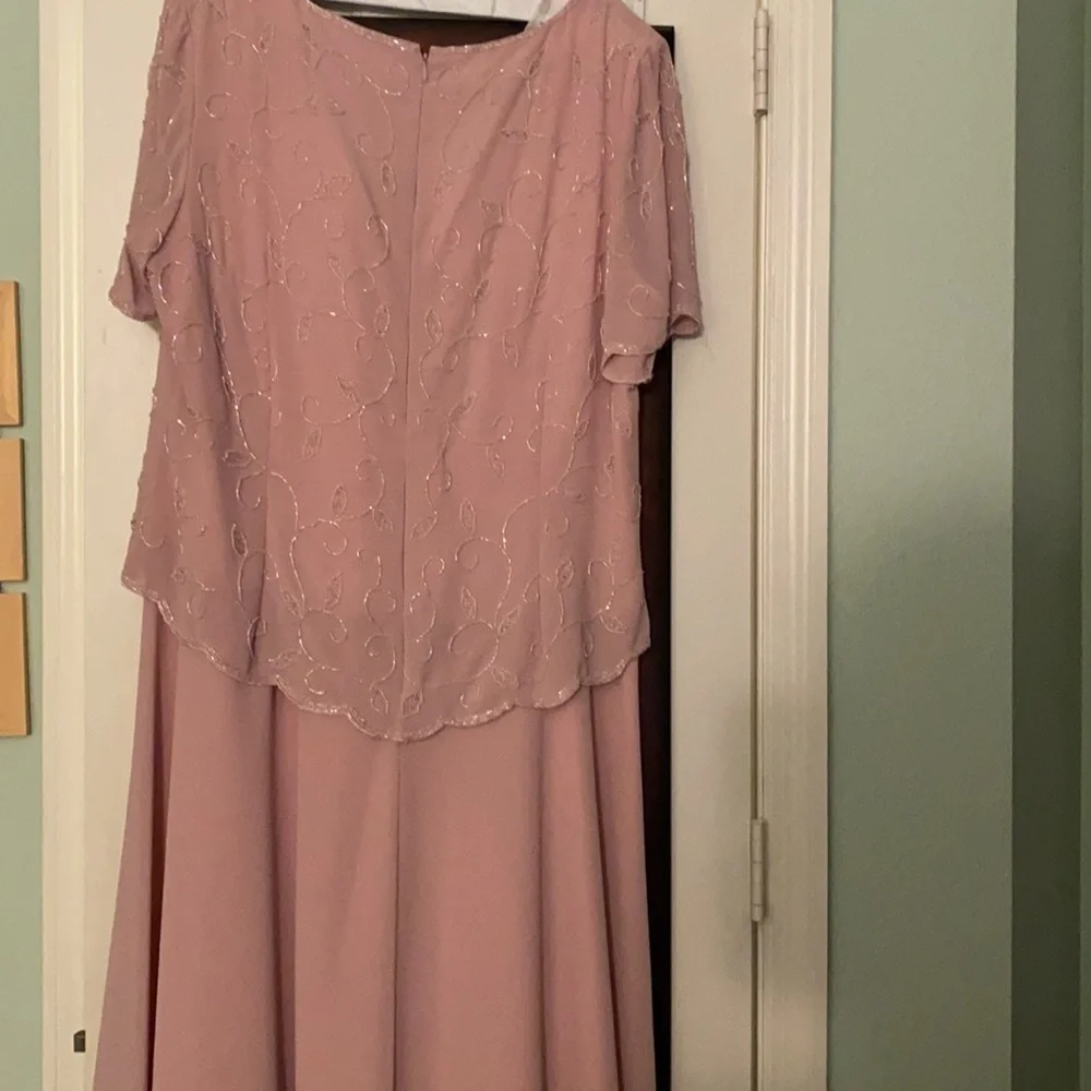 Evening Gown - Picture 7 of 7